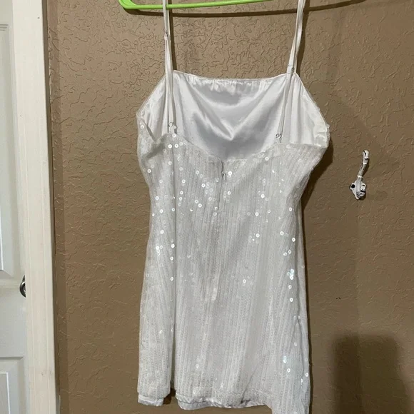 White sequins mini dress - Picture 2 of 2